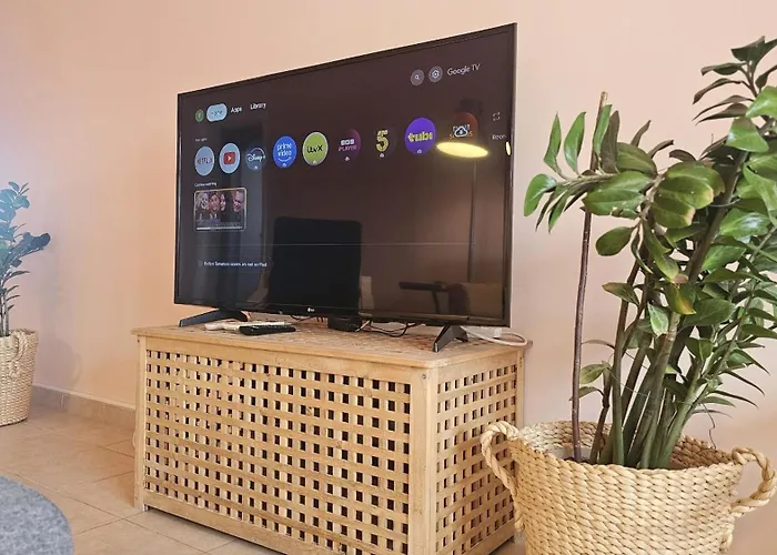 Velvet リマソール