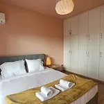 Apartment Velvet *